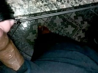 seguran&ccedil;a masturbando no trabalho!